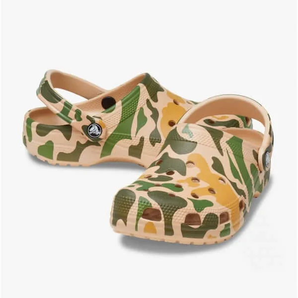 Crocs 206454-2Y6 CLASSIC PRINTED CAMO Mens Clogs Chai/Tan