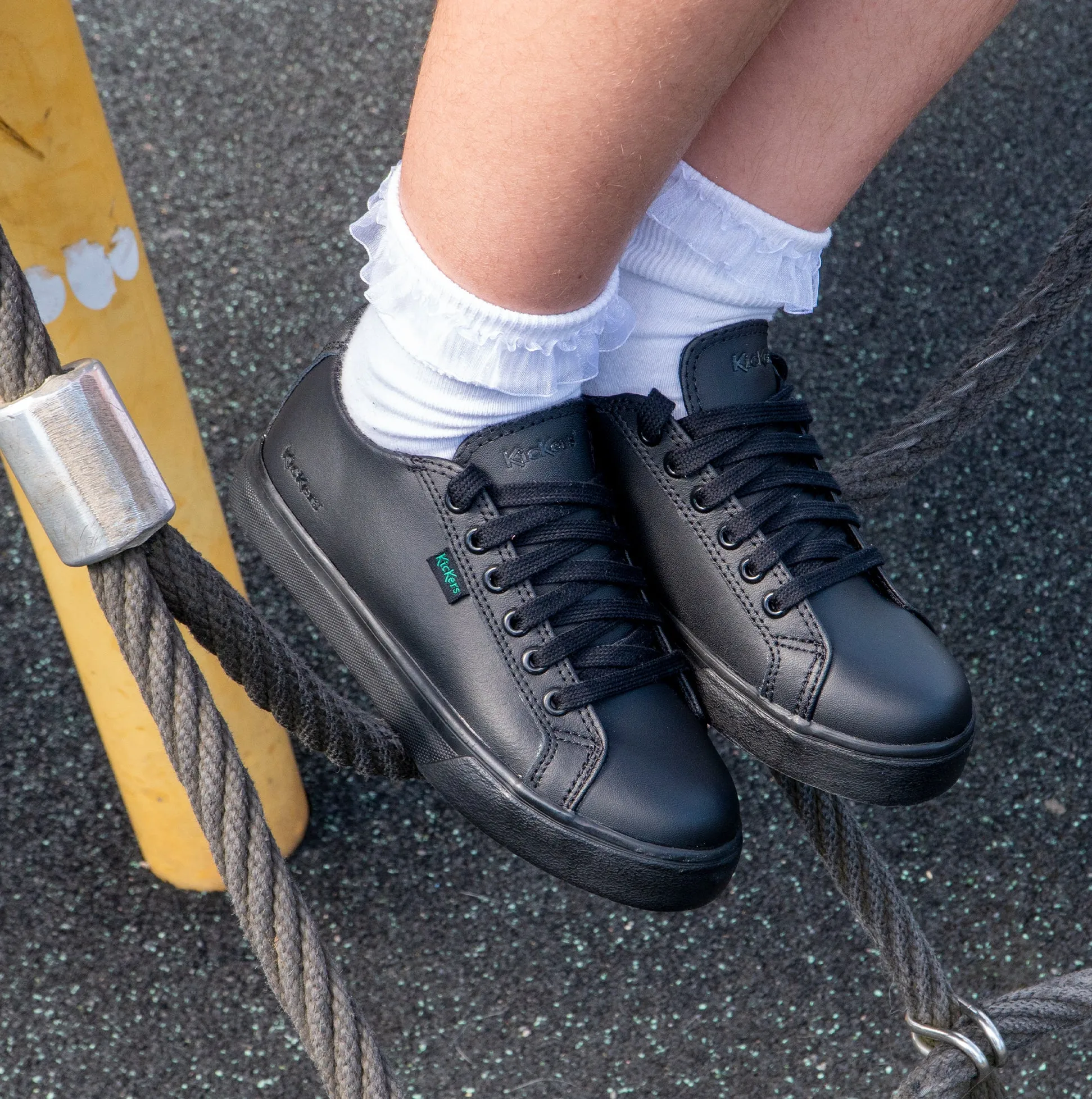 Kickers TOVNI Unisex School Trainer Shoes Black