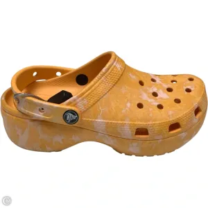 Sandals Flats By Crocs In Orange, Size: 7