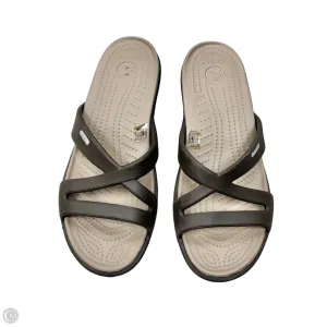 Sandals Sport By Crocs In Brown, Size: 10