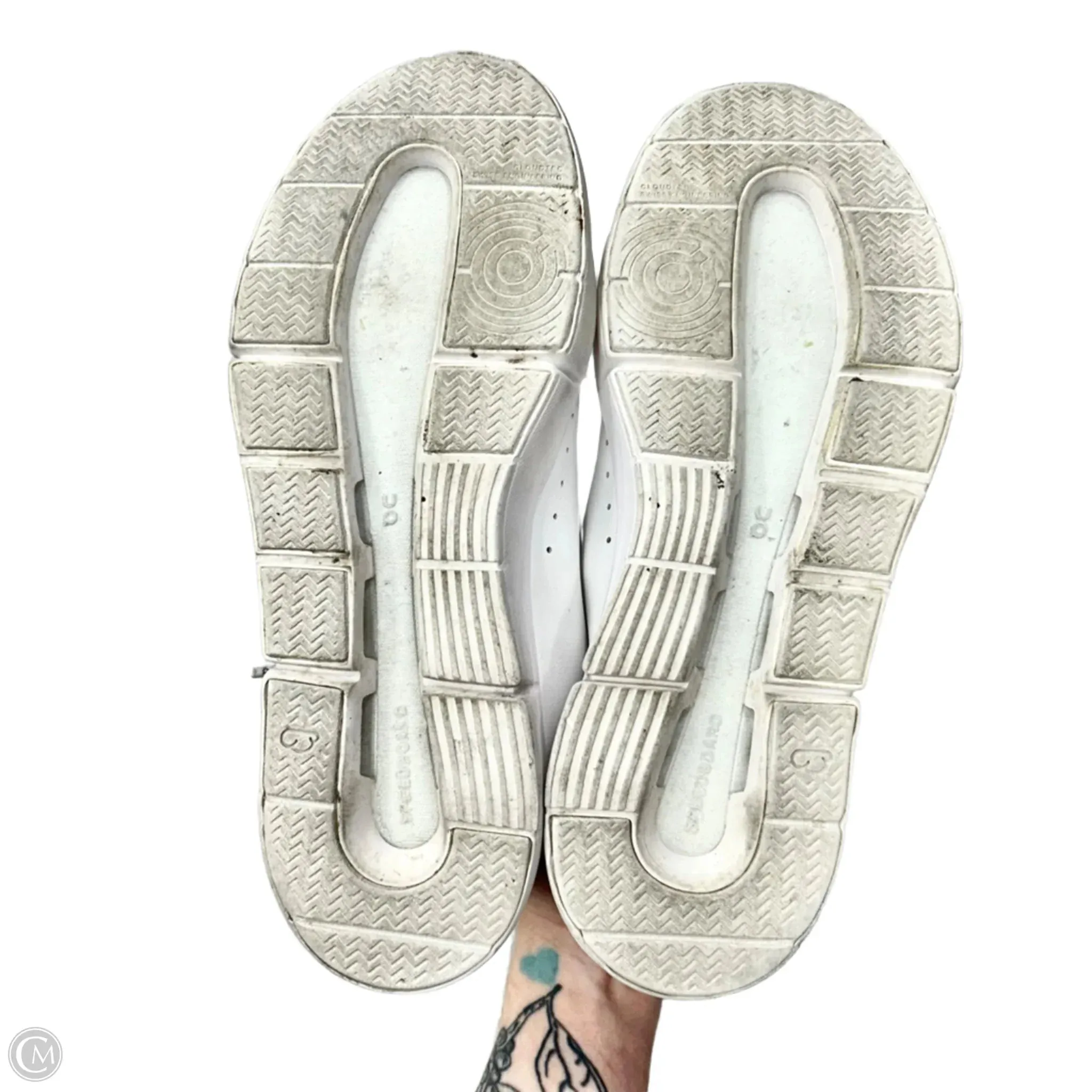 Shoes Athletic By On Cloud In White, Size: 8