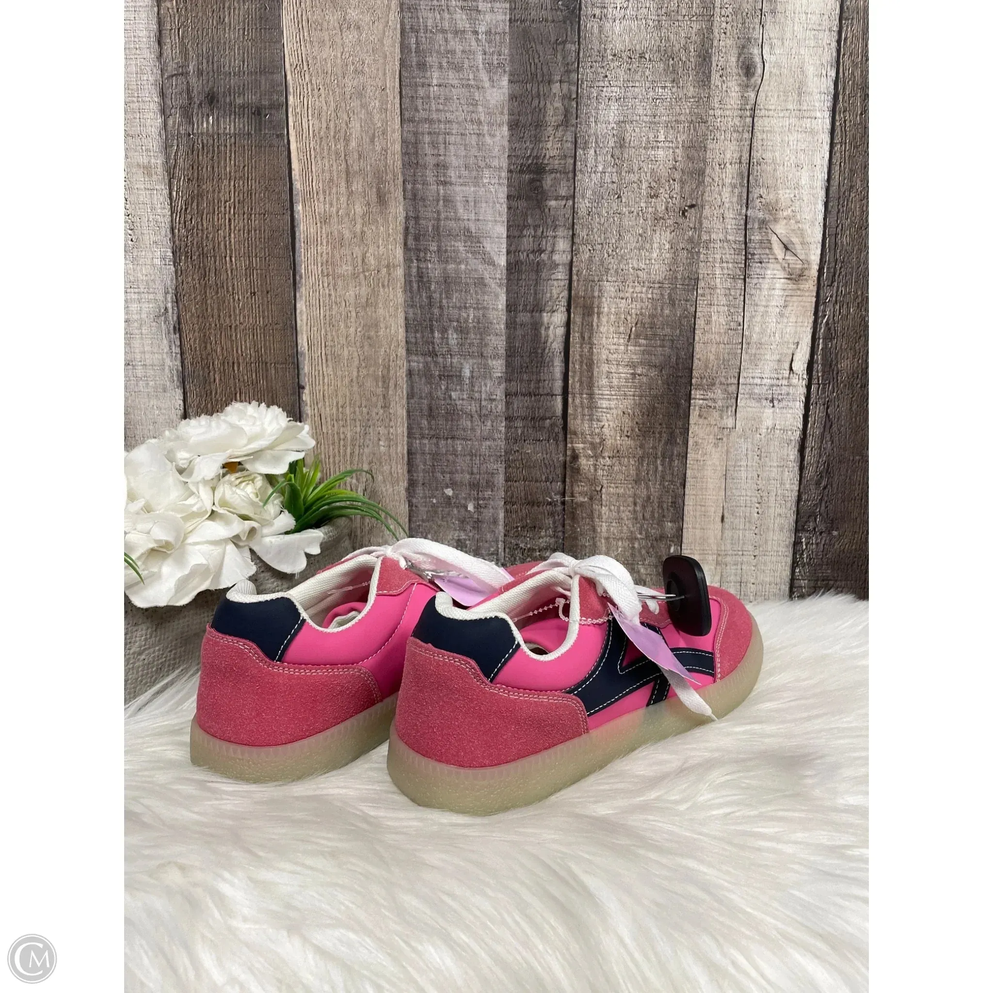 Shoes Flats By Cmf In Pink, Size: 9