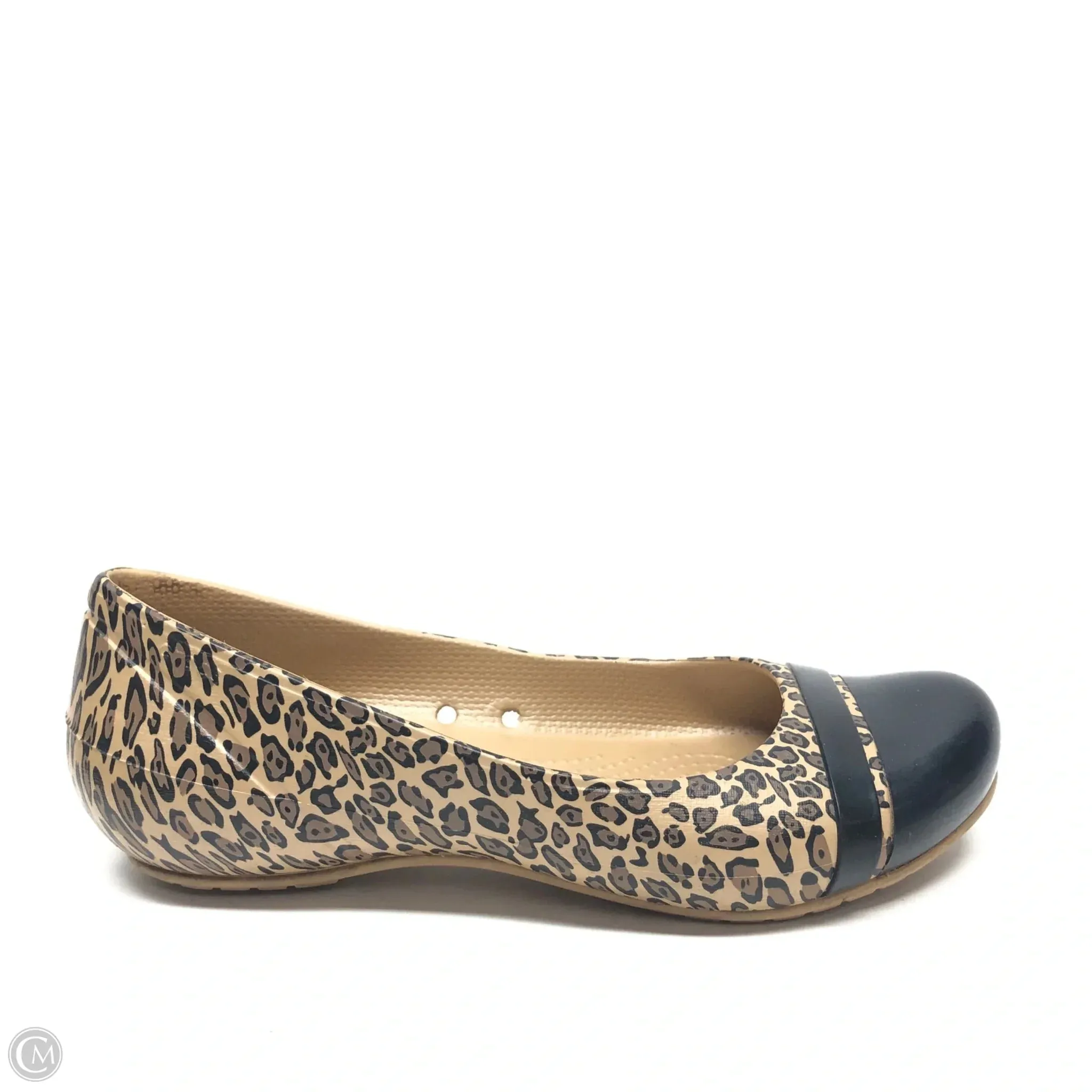 Shoes Flats By Crocs In Animal Print, Size: 7