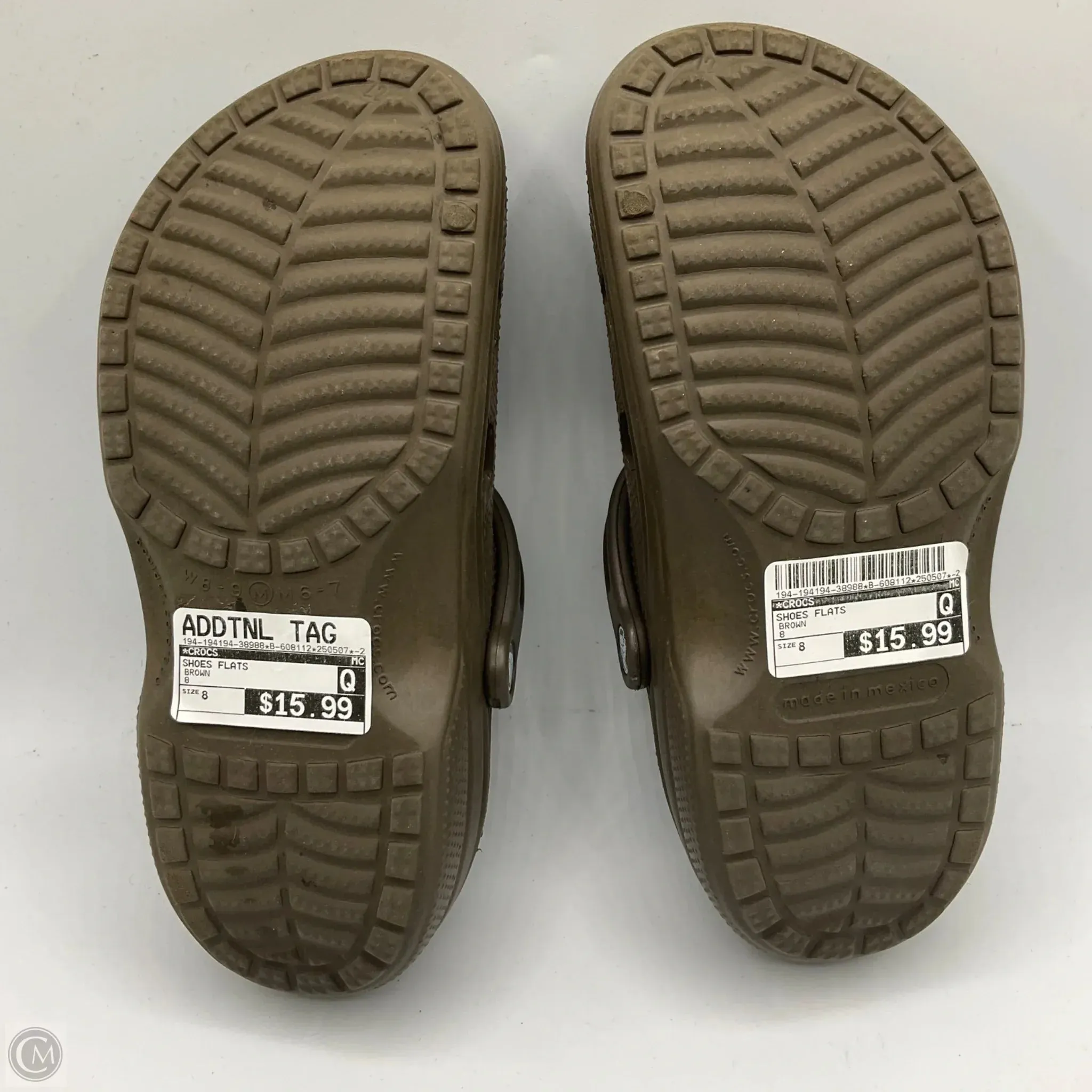 Shoes Flats By Crocs In Brown, Size: 8