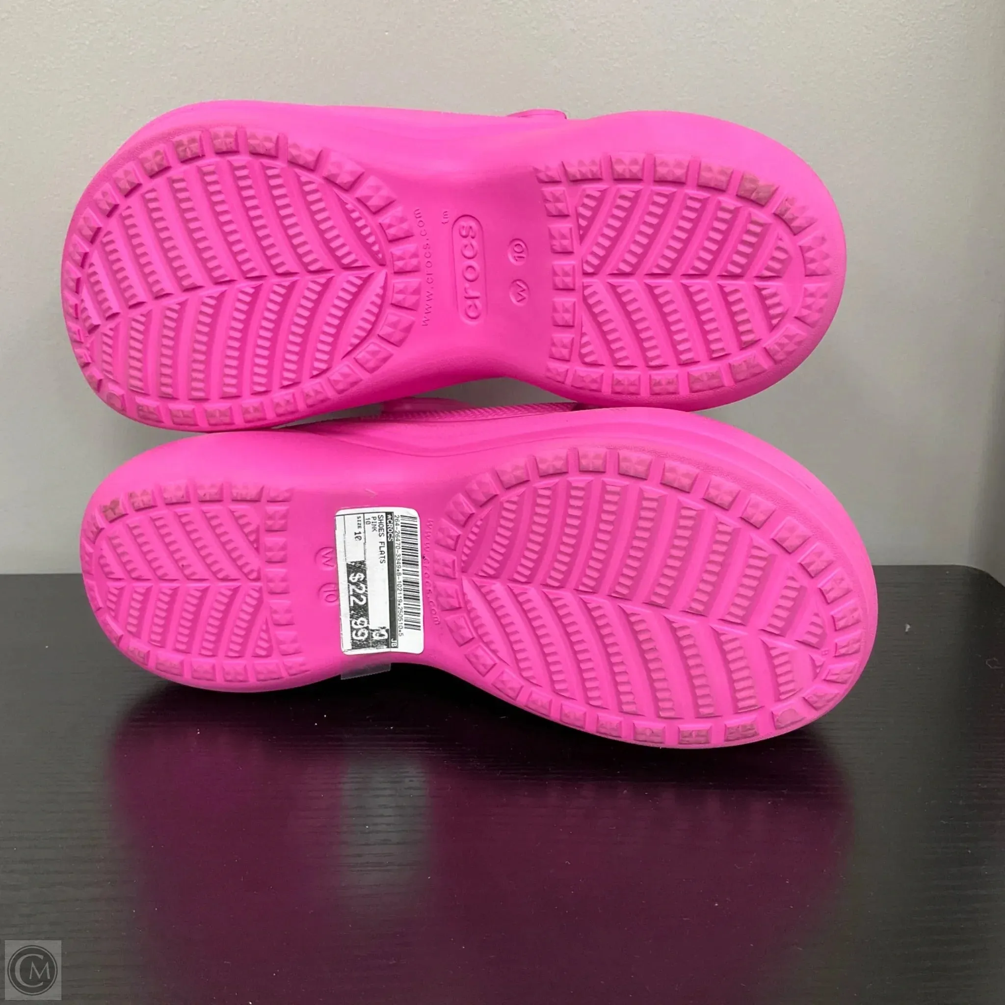 Shoes Flats By Crocs In Pink, Size: 10
