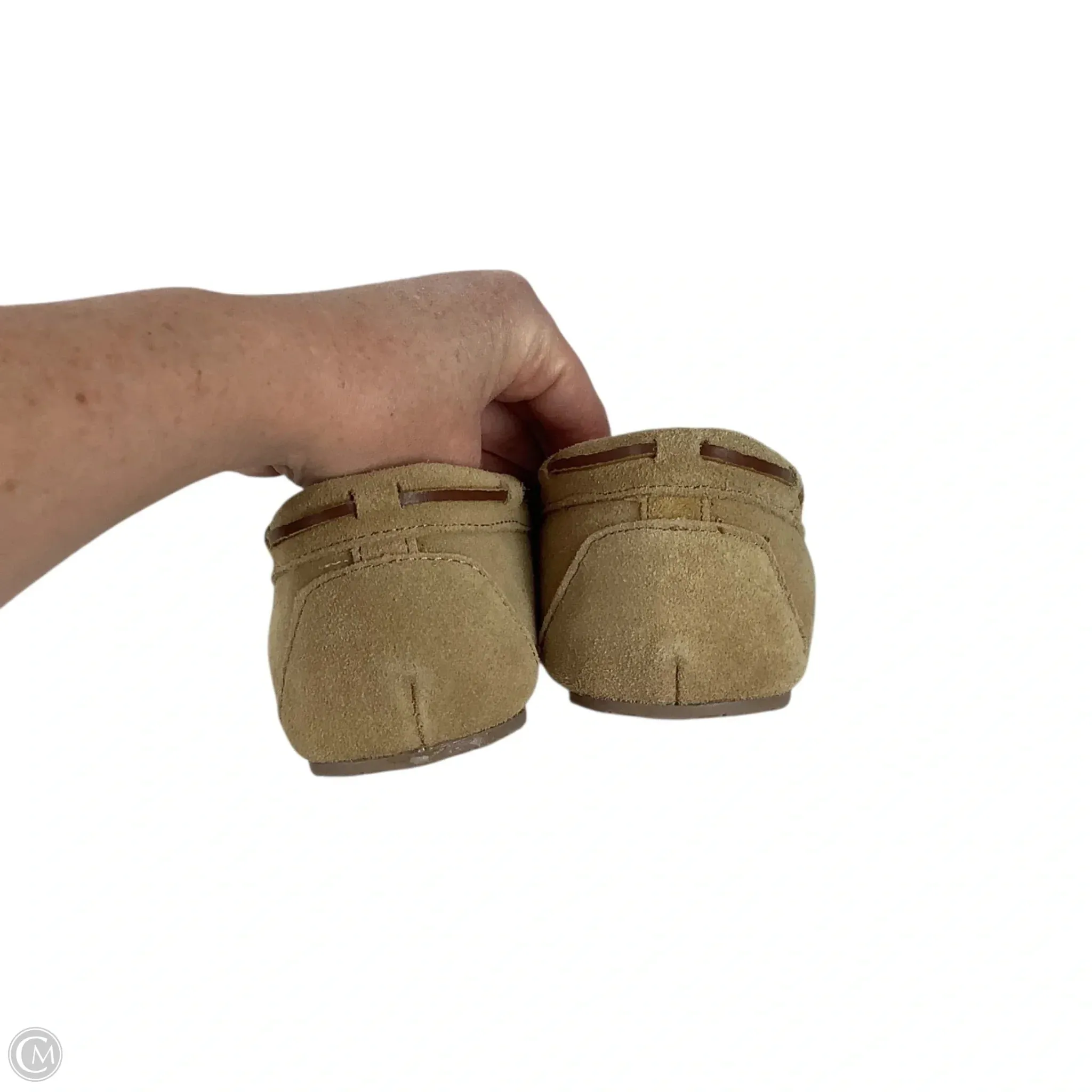 Shoes Flats By Minnetonka In Tan, Size: 9