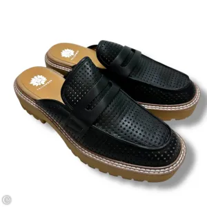 Shoes Flats By Yellow Box In Black, Size: 10