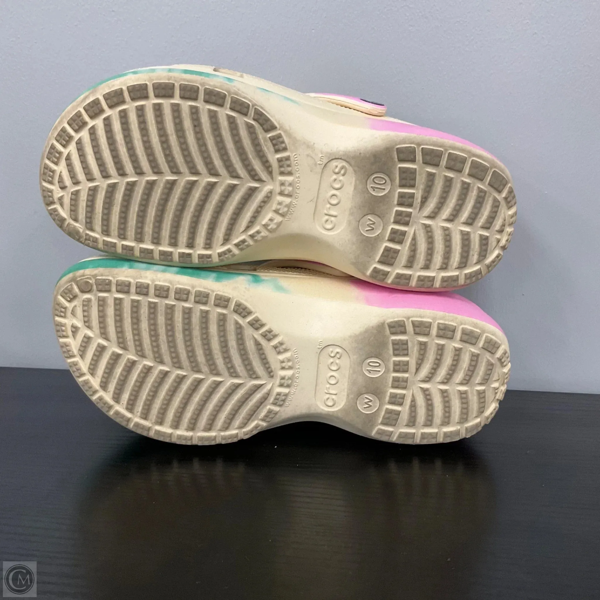 Shoes Heels Platform By Crocs In Multi-colored, Size: 10