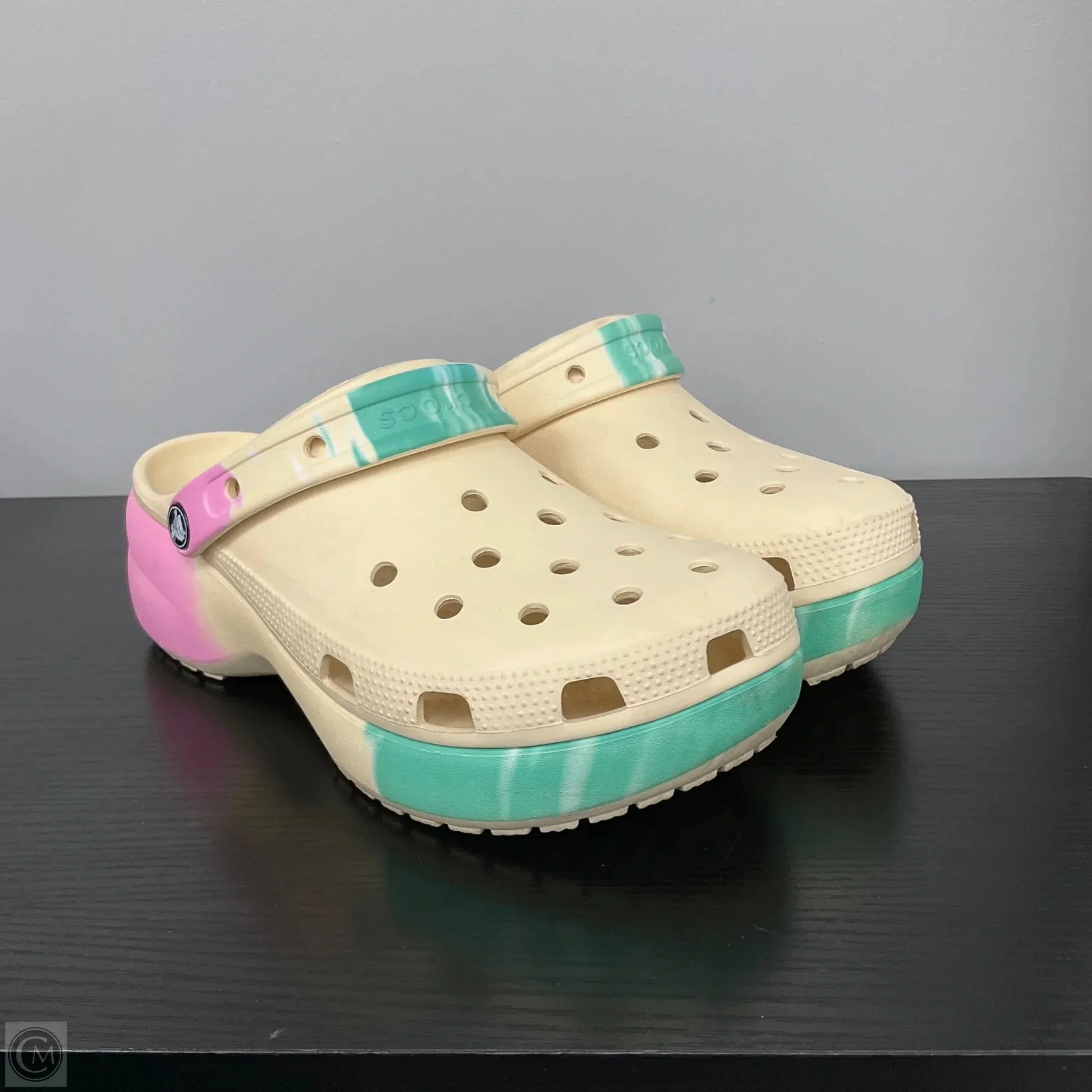 Shoes Heels Platform By Crocs In Multi-colored, Size: 10