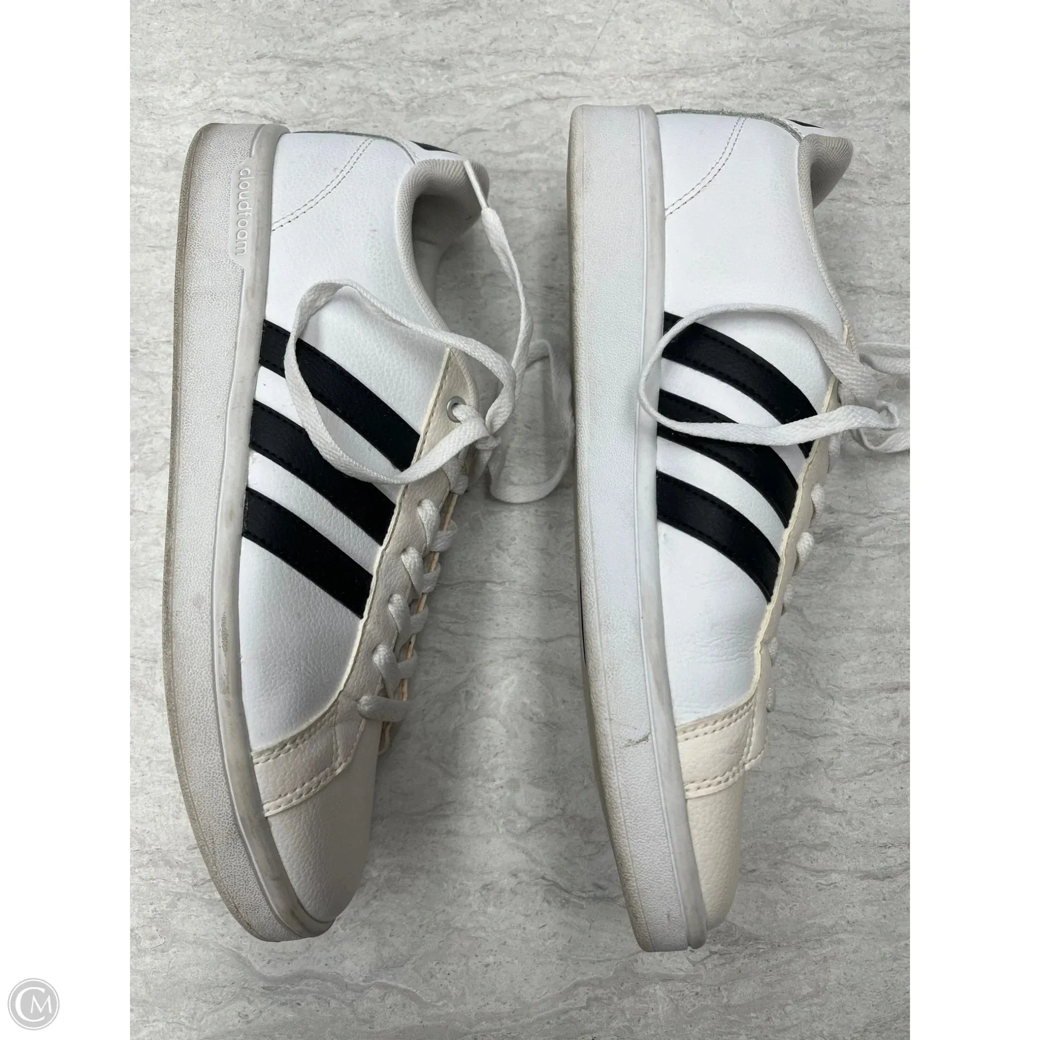 Shoes Sneakers By Adidas In Black & White, Size: 10