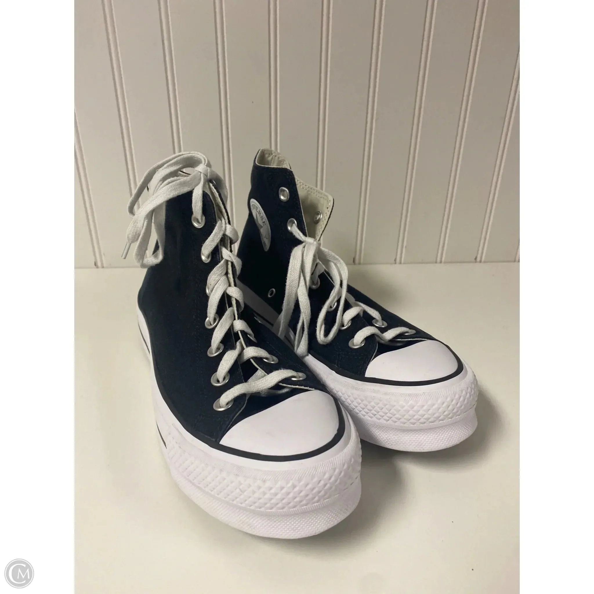 Shoes Sneakers By Converse In Black & White, Size: 8